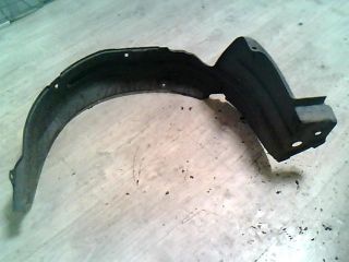 bontott SUZUKI WAGON R PLUS Bal első Dobbetét (Kerékjárati, Műanyag)