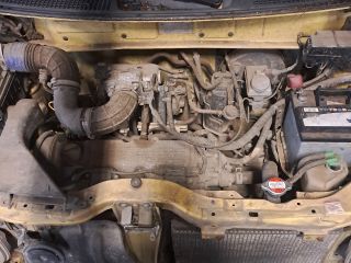 bontott SUZUKI WAGON R PLUS Bal első Dobbetét (Kerékjárati, Műanyag)