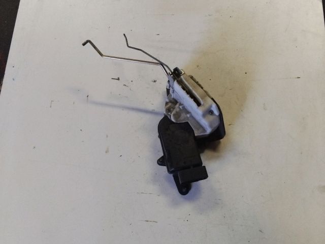 bontott SUZUKI WAGON R PLUS Bal első Központizár Motor