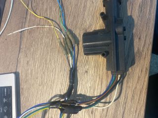 bontott SUZUKI WAGON R PLUS Bal első Központizár Motor