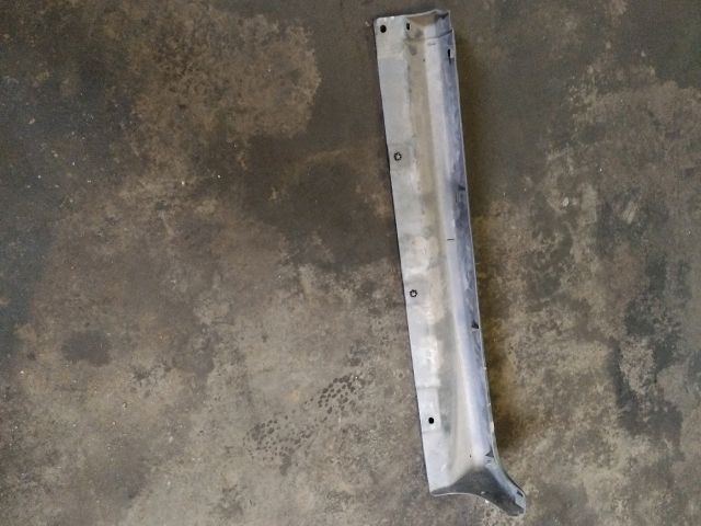 bontott SUZUKI WAGON R PLUS Bal első Küszöb Díszléc