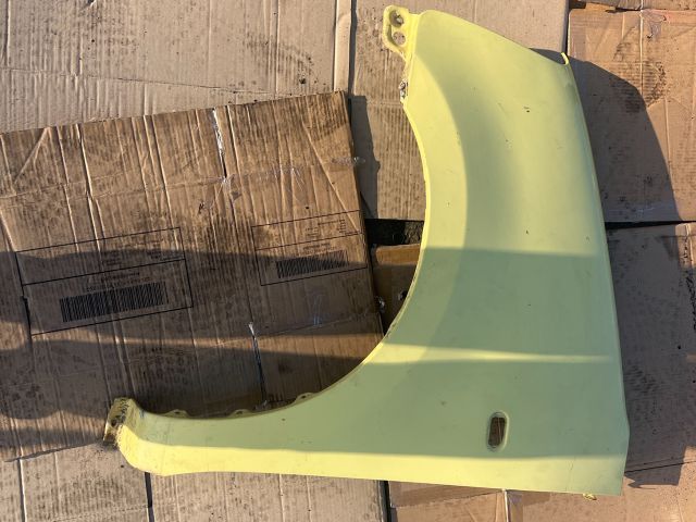 bontott SUZUKI WAGON R PLUS Bal első Sárvédő