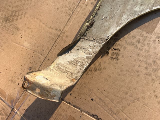 bontott SUZUKI WAGON R PLUS Bal első Sárvédő