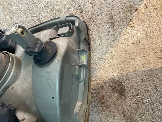 bontott SUZUKI WAGON R PLUS Bal Fényszóró