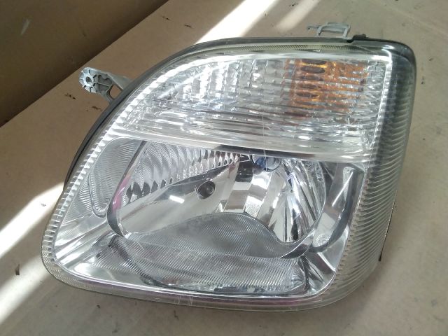 bontott SUZUKI WAGON R PLUS Bal Fényszóró