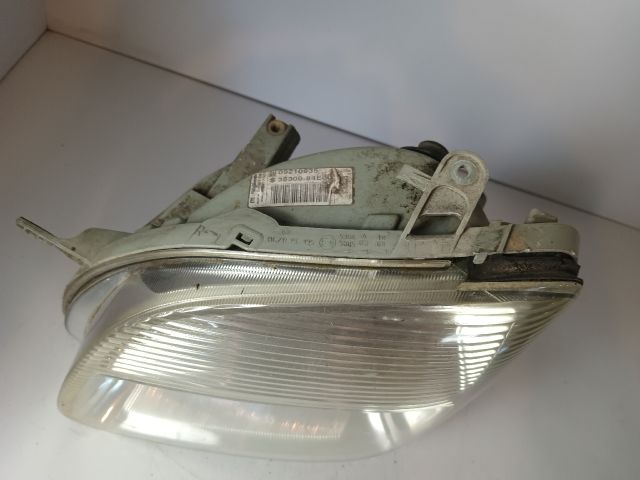 bontott SUZUKI WAGON R PLUS Bal Fényszóró