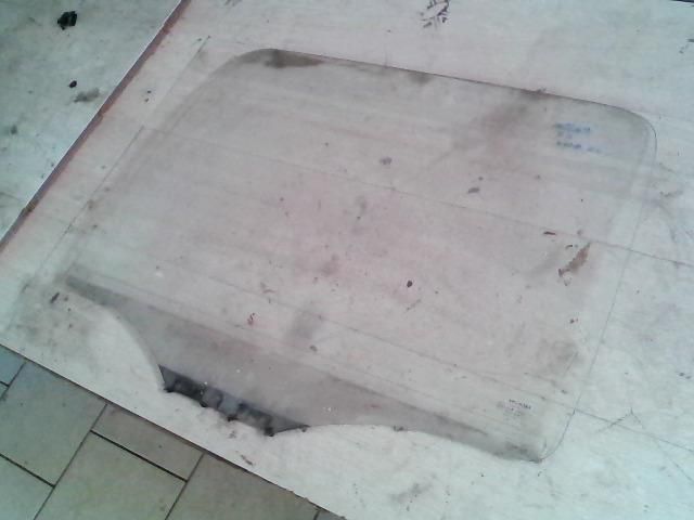 bontott SUZUKI WAGON R PLUS Bal hátsó Ablak