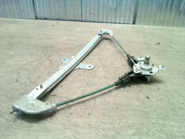 bontott SUZUKI WAGON R PLUS Bal hátsó Ablakemelő Szerkezet (Mechanikus)