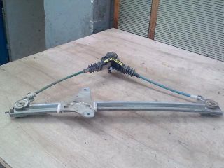 bontott SUZUKI WAGON R PLUS Bal hátsó Ablakemelő Szerkezet (Mechanikus)