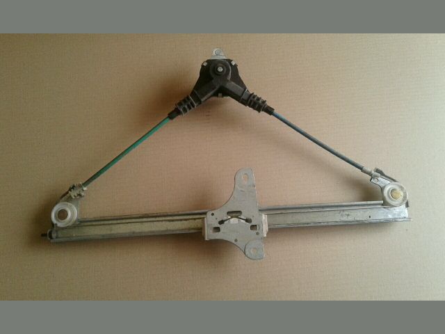 bontott SUZUKI WAGON R PLUS Bal hátsó Ablakemelő Szerkezet (Mechanikus)