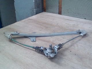 bontott SUZUKI WAGON R PLUS Bal hátsó Ablakemelő Szerkezet (Mechanikus)