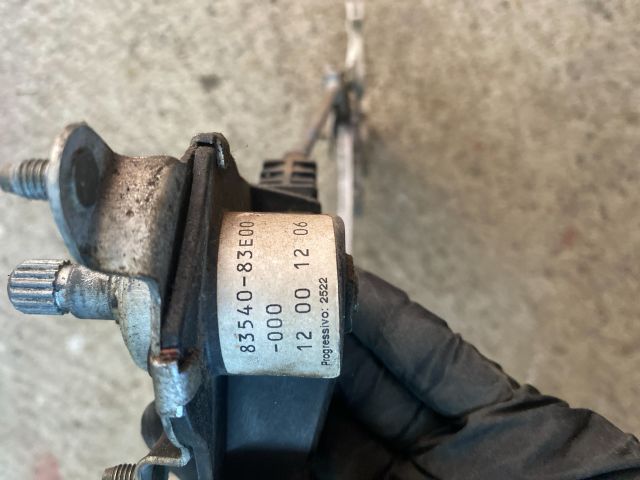 bontott SUZUKI WAGON R PLUS Bal hátsó Ablakemelő Szerkezet (Mechanikus)