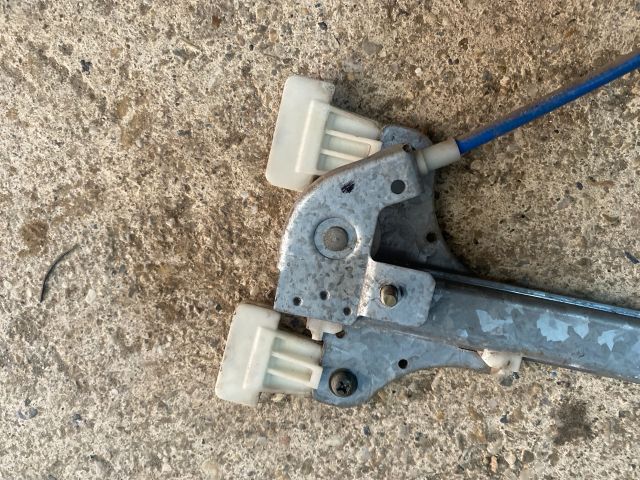 bontott SUZUKI WAGON R PLUS Bal hátsó Ablakemelő Szerkezet (Mechanikus)