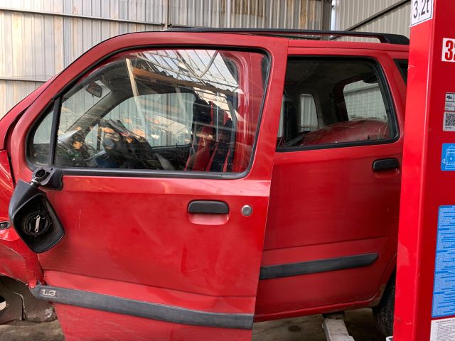 bontott SUZUKI WAGON R PLUS Bal hátsó Ajtó (Részeivel)