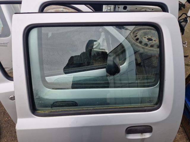 bontott SUZUKI WAGON R PLUS Bal hátsó Ajtó (Részeivel)