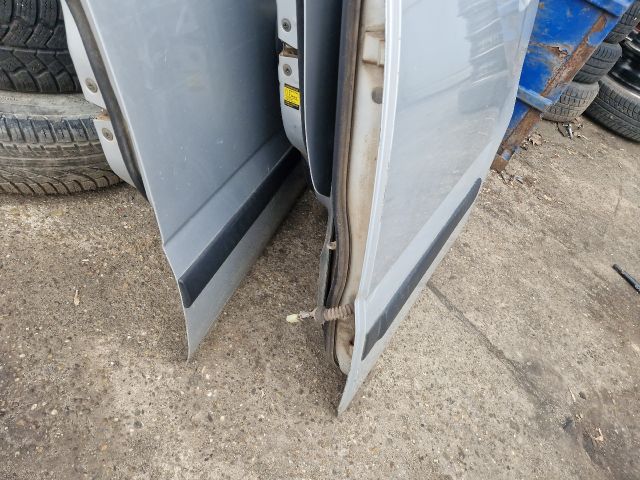 bontott SUZUKI WAGON R PLUS Bal hátsó Ajtó (Részeivel)