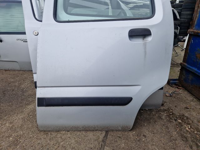 bontott SUZUKI WAGON R PLUS Bal hátsó Ajtó (Részeivel)