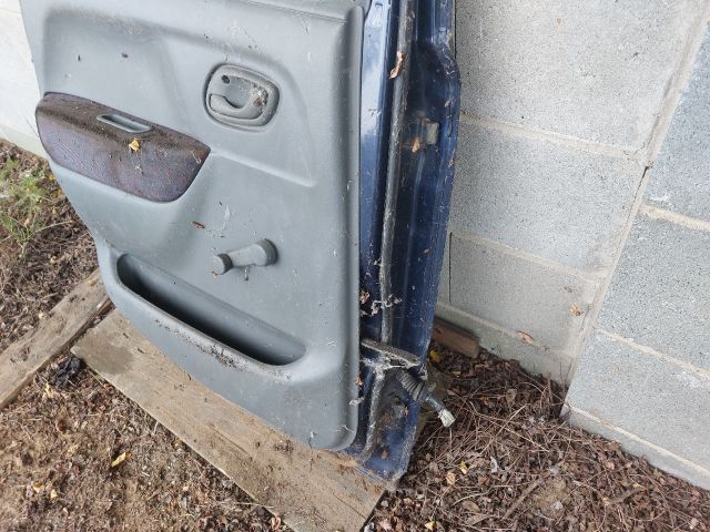 bontott SUZUKI WAGON R PLUS Bal hátsó Ajtó (Részeivel)