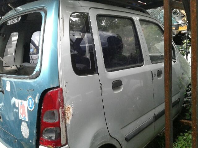 bontott SUZUKI WAGON R PLUS Bal hátsó Ajtózár