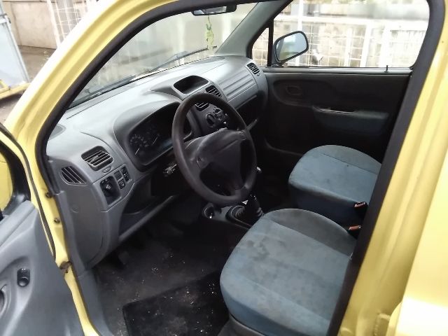 bontott SUZUKI WAGON R PLUS Bal hátsó Fejtámla