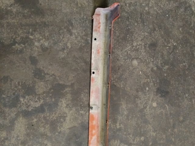 bontott SUZUKI WAGON R PLUS Bal hátsó Küszöb Díszléc