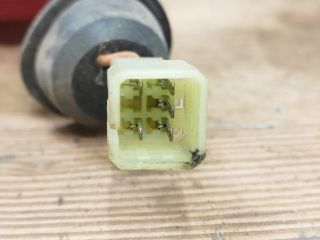 bontott SUZUKI WAGON R PLUS Bal Hátsó Lámpa