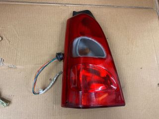 bontott SUZUKI WAGON R PLUS Bal Hátsó Lámpa