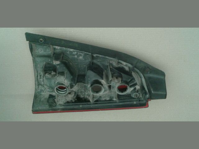 bontott SUZUKI WAGON R PLUS Bal Hátsó Lámpa