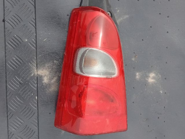 bontott SUZUKI WAGON R PLUS Bal Hátsó Lámpa