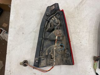 bontott SUZUKI WAGON R PLUS Bal Hátsó Lámpa