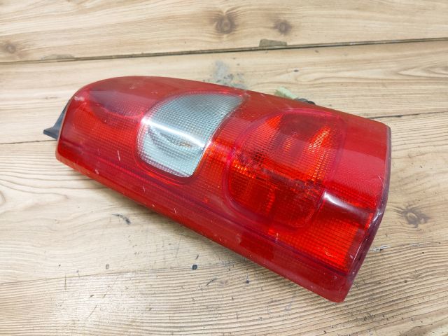 bontott SUZUKI WAGON R PLUS Bal Hátsó Lámpa