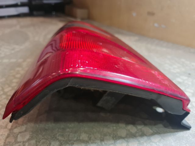 bontott SUZUKI WAGON R PLUS Bal Hátsó Lámpa