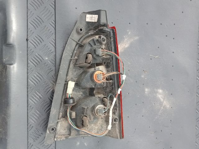 bontott SUZUKI WAGON R PLUS Bal Hátsó Lámpa