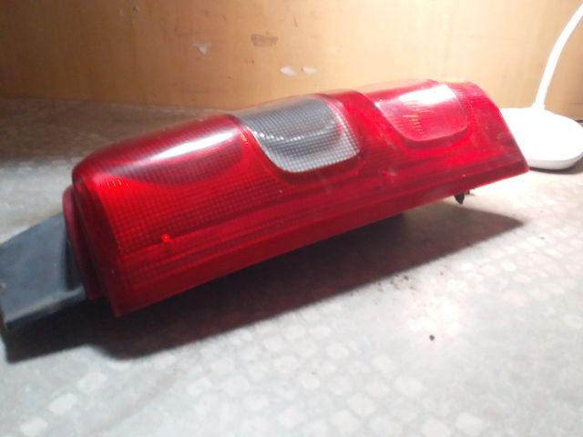 bontott SUZUKI WAGON R PLUS Bal Hátsó Lámpa