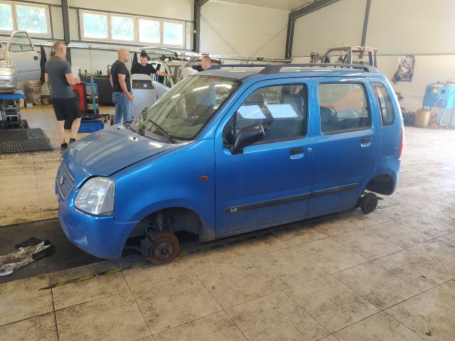 bontott SUZUKI WAGON R PLUS Bal Hátsó Lámpa