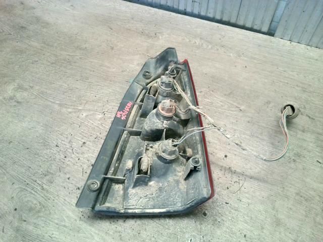 bontott SUZUKI WAGON R PLUS Bal Hátsó Lámpa