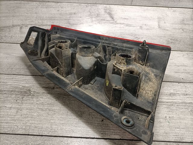 bontott SUZUKI WAGON R PLUS Bal hátsó Lámpabúra