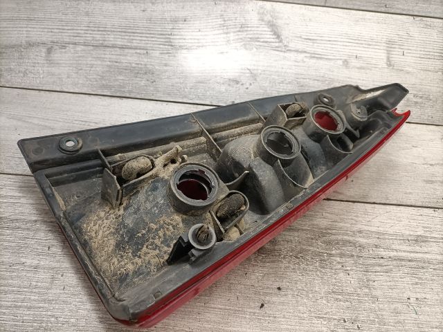 bontott SUZUKI WAGON R PLUS Bal hátsó Lámpabúra