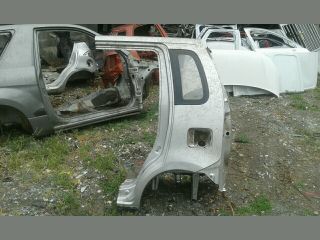 bontott SUZUKI WAGON R PLUS Bal hátsó Negyed Karosszéria Csomag