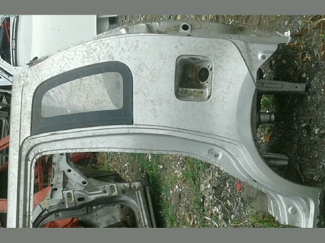 bontott SUZUKI WAGON R PLUS Bal hátsó Negyed Karosszéria Csomag