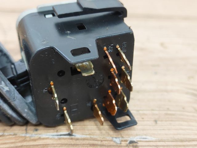 bontott SUZUKI WAGON R PLUS Bal Kormánykapcsoló Irányjelző