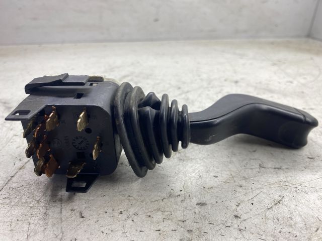 bontott SUZUKI WAGON R PLUS Bal Kormánykapcsoló Irányjelző