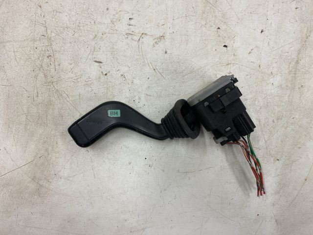 bontott SUZUKI WAGON R PLUS Bal Kormánykapcsoló Irányjelző