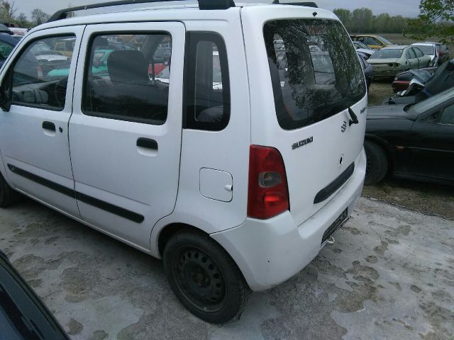 bontott SUZUKI WAGON R PLUS Bal Küszöb