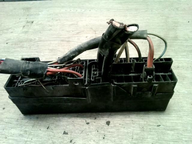 bontott SUZUKI WAGON R PLUS Biztosítéktábla Doboz