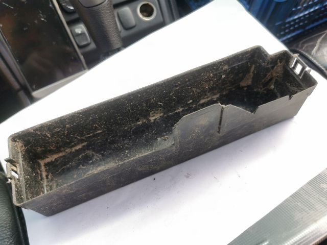 bontott SUZUKI WAGON R PLUS Biztosítéktábla Fedél