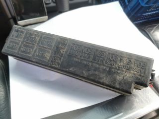 bontott SUZUKI WAGON R PLUS Biztosítéktábla Fedél