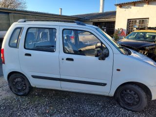 bontott SUZUKI WAGON R PLUS Csomagtérajtó Díszléc