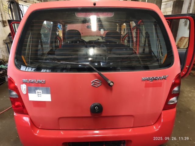 bontott SUZUKI WAGON R PLUS Csomagtérajtó (Részeivel)