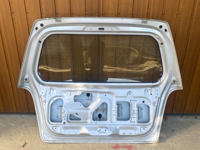 bontott SUZUKI WAGON R PLUS Csomagtérajtó (Üres lemez)